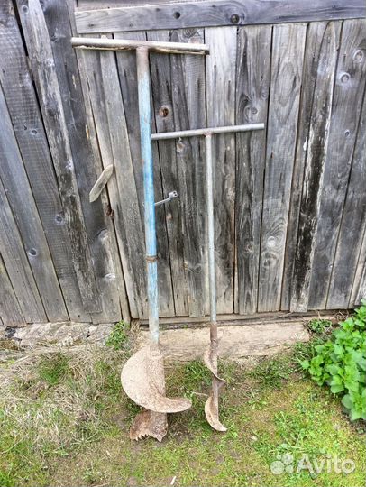 Ручной земляной бур