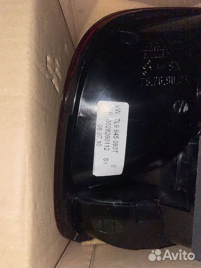 Задний фонарь внутренний Volkswagen Touareg 1