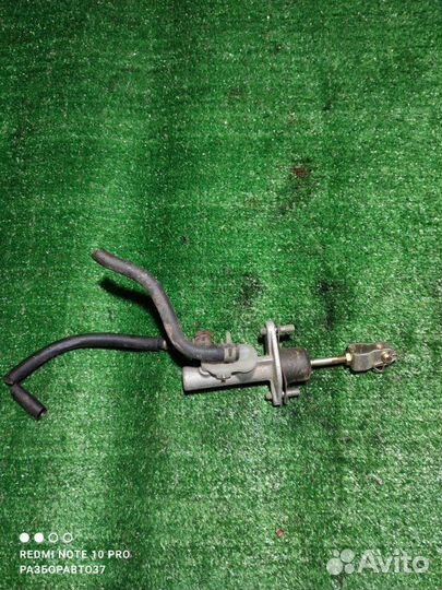 Главный цилиндр сцепления Mitsubishi Lancer 9 4G16