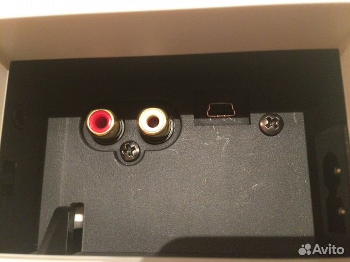 Bang Olufsen Beosound 8