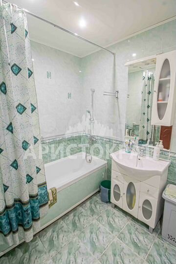 2-к. квартира, 67 м², 4/16 эт.