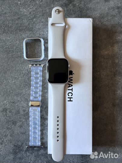 Часы apple watch se 44 mm 2023