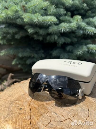 Солнечные очки женские