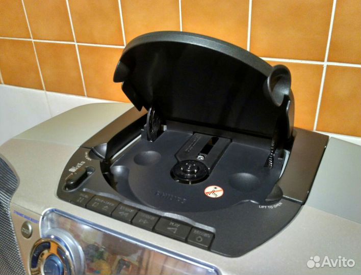 Магнитола Philips AZ1310