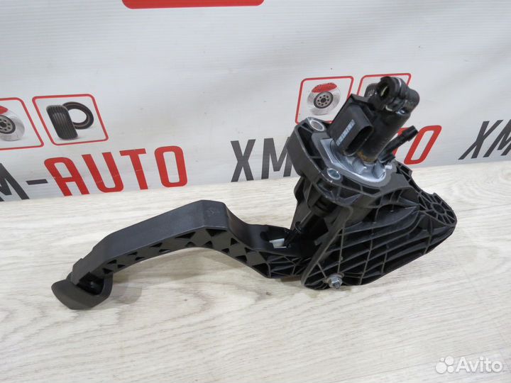 Педаль сцепления Volkswagen Tiguan