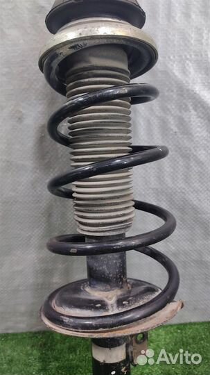 Стойка амортизатора передняя левая Suzuki SX4 2008