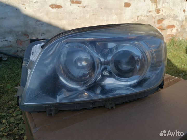 Фара левая Toyota rav4 2007