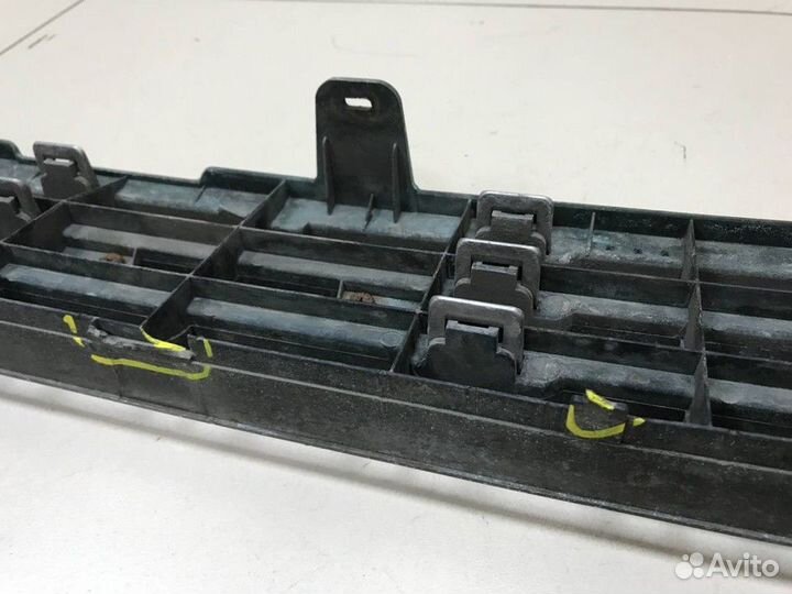 Решетка радиатора Toyota Corolla