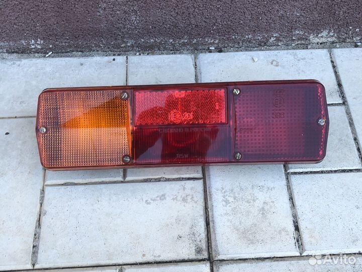 Продаю фару от камаза задняя