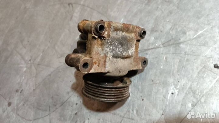 Насос гидроусилителя руля Ford Fiesta 5 2005