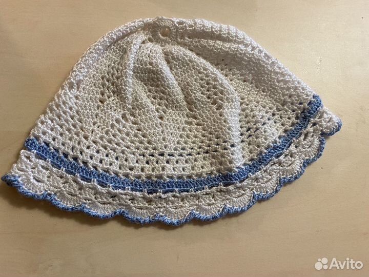 Шапочка вязанная крючком