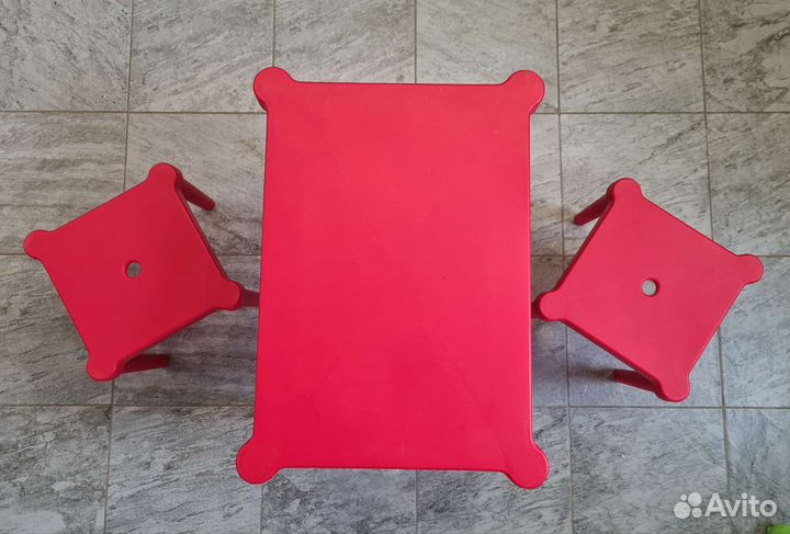 Детский стол и стулья IKEA