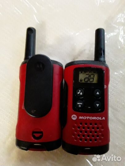 Радиостанция моторолла tlkr T40