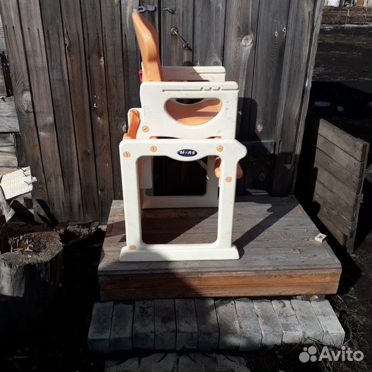 Стул и стол трансформер для кормления и занятий