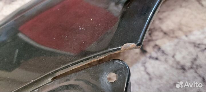 Крыло переднее левое priora