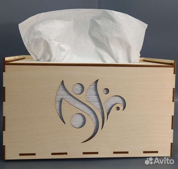 Диспенсер для бумажных полотенцев