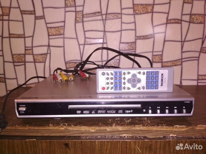 Плеер DVD MP4 VCD MP3