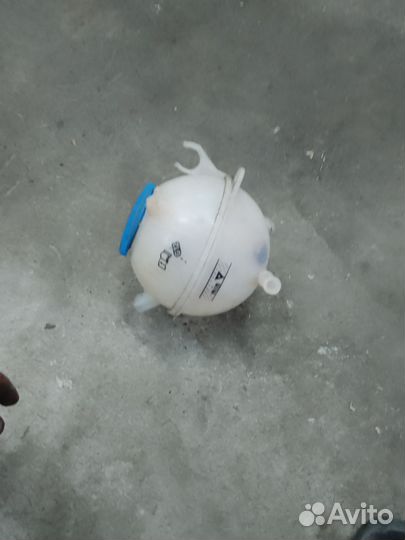 Бачок расширительный для Skoda Yeti 2012