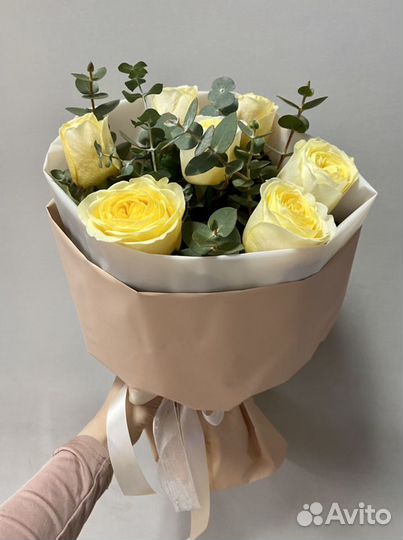 Цветы оптом розы