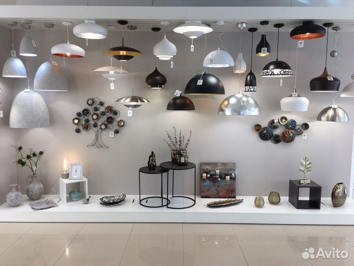 Светильники, люстры, подвесы, бра