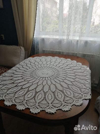 Скатерть диаметром 130 см