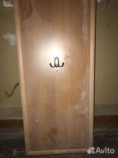 Вешалка навесная