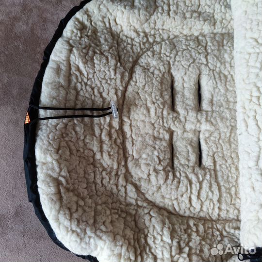 Меховой конверт в коляску овчина фирма Markus