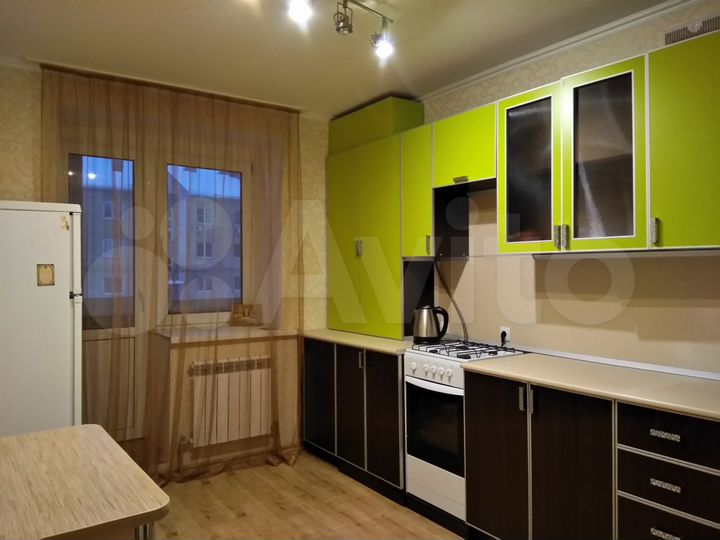 1-к. квартира, 43 м², 1/3 эт.