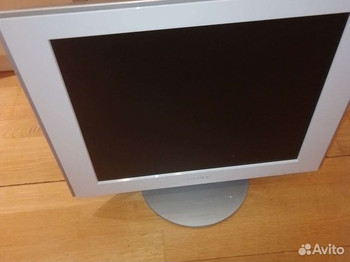 Монитор Sony sdm-hs74