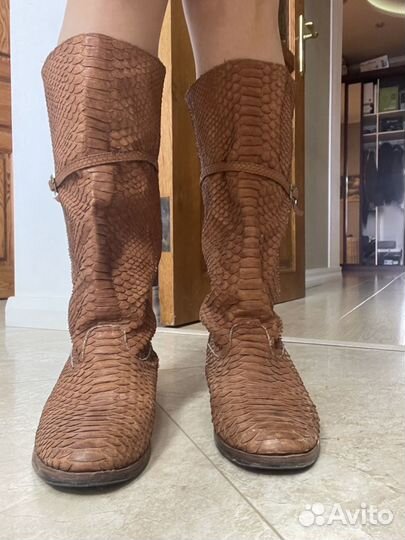 Сапоги из натуральной крокодиловой кожи