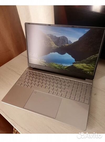 Ноутбук 15'6 новый