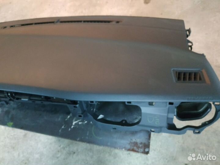 Ремонт торпедо Toyota Corolla 180