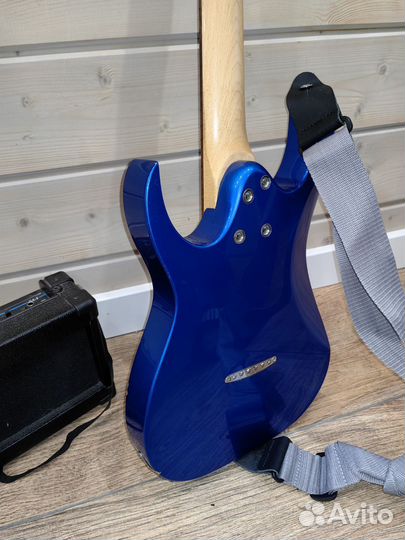 Электрогитара с комбиком б/у