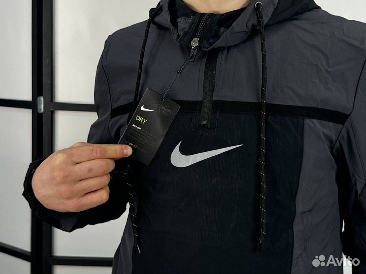Ветровка Nike DRY