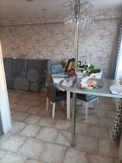 3-к. квартира, 56 м², 3/5 эт.