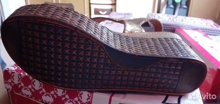 Обувь женская