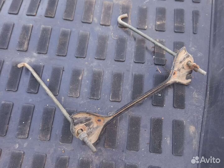 Крепление аккумулятора nissan almera classic