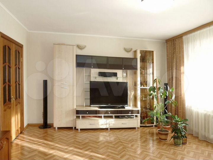 3-к. квартира, 82,5 м², 2/6 эт.