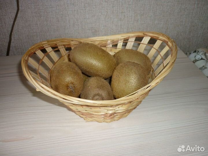 Плетеная корзинка для фруктов