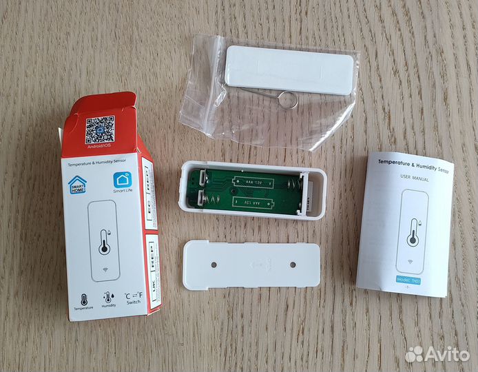 Умный WiFi датчик температуры влажности tuya TH01