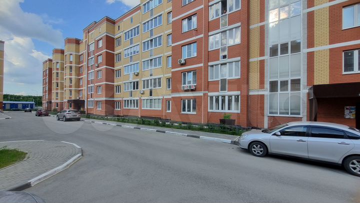 2-к. квартира, 68,6 м², 2/6 эт.