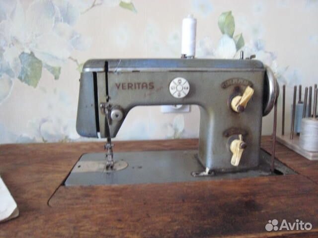 Ножная швейная машинка ГДР