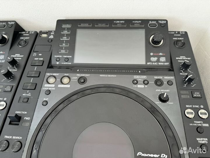 Pioneer CDJ-2000 nexus