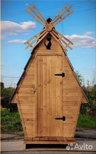 Дачный туалет деревянный SHP791