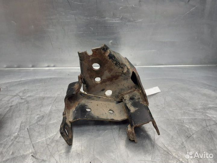 Кронштейн гидроусилителя Audi 100 C4 (1991-1994)