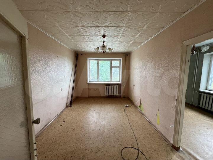 3-к. квартира, 52 м², 1/5 эт.