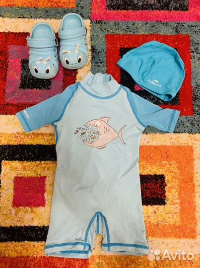 Костюм для плавания