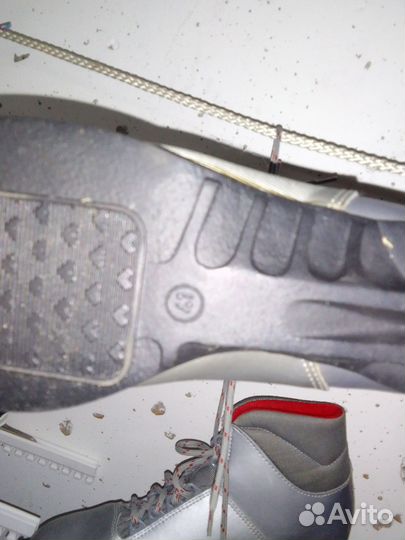 Лыжные ботинки