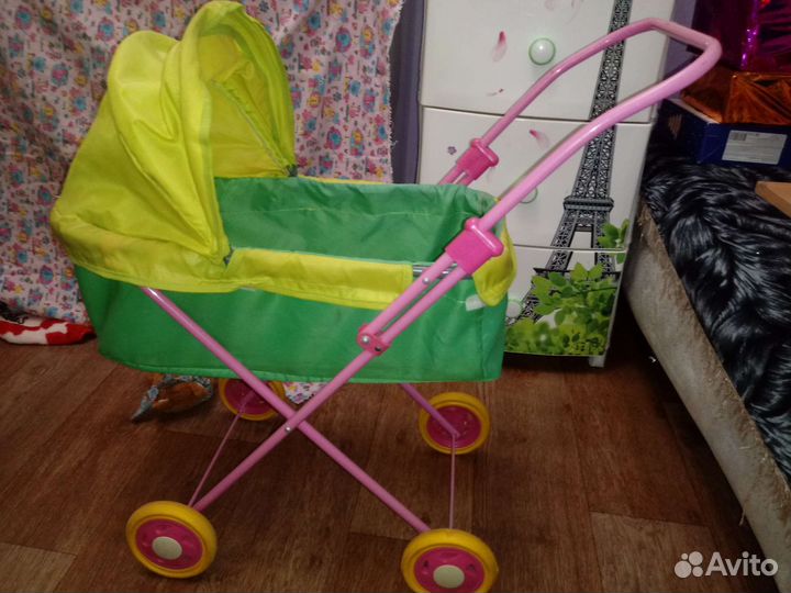 Коляска кукольная