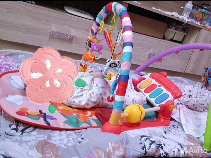 Развивающий коврик с пианино